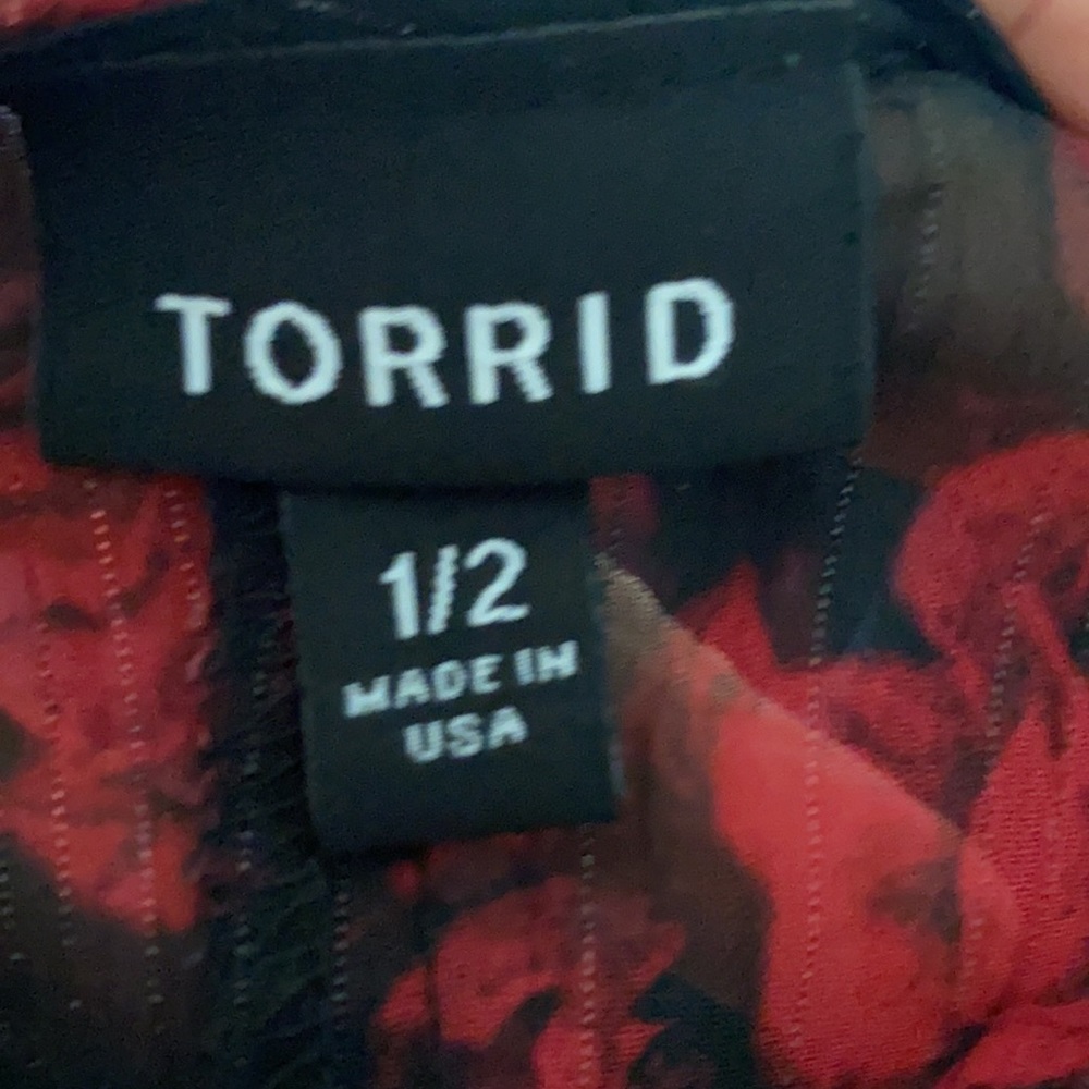 TORRID FLORAL SHIRTTAIL FLOWY KIMONO PLUS SIZE 1X 2X  EXCELLENT - Picture 5 of 6